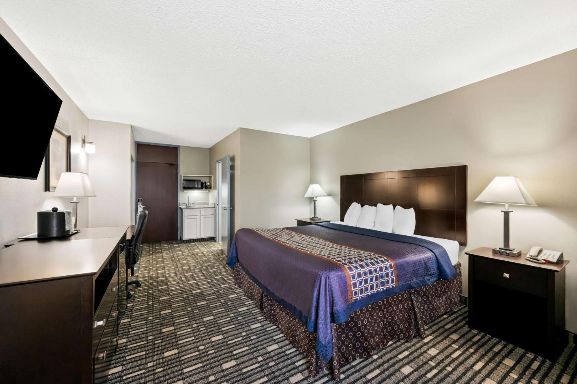 Surestay Plus Hotel By Best Western Lubbock Medical Center Екстериор снимка