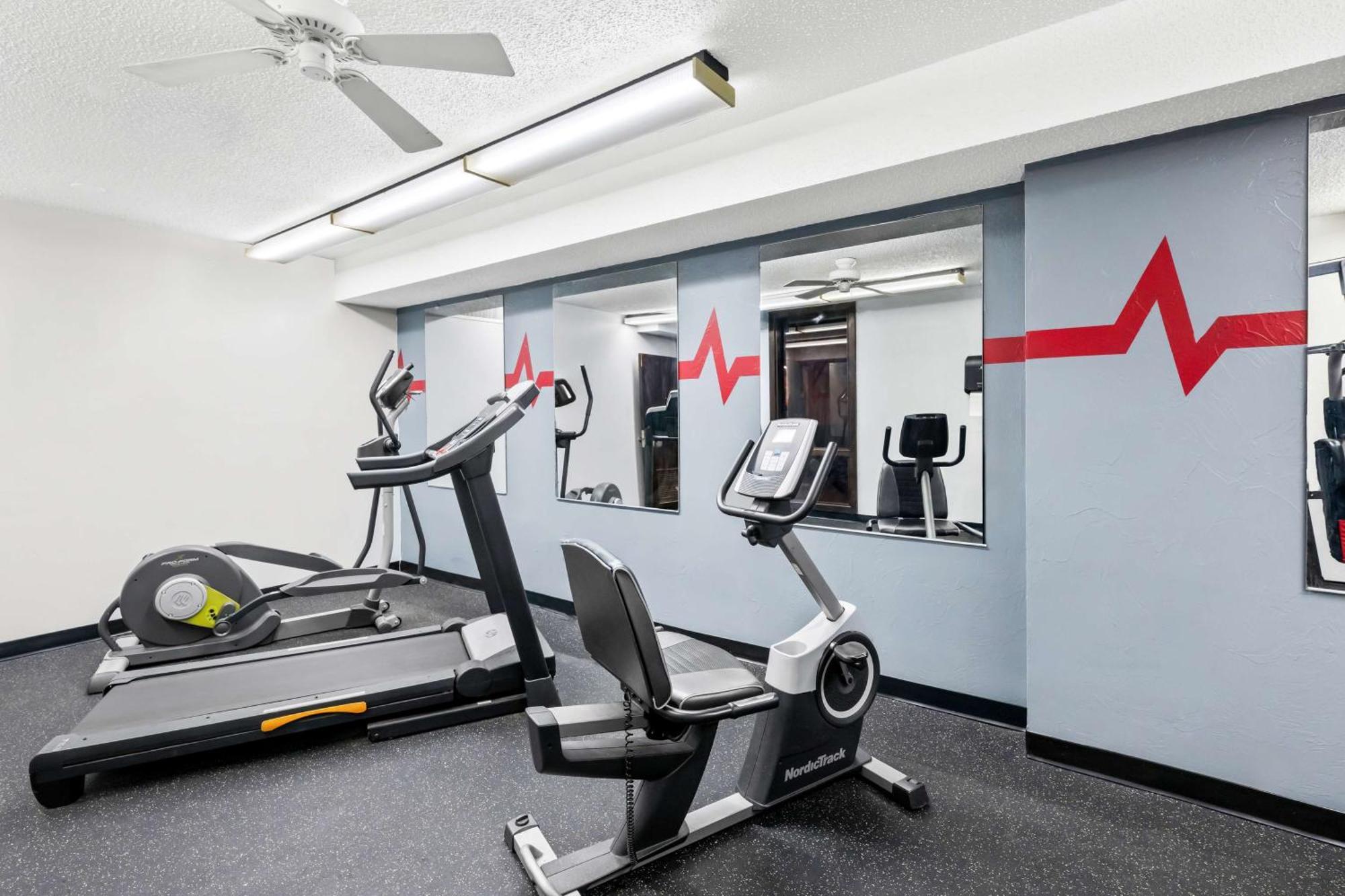 Surestay Plus Hotel By Best Western Lubbock Medical Center Екстериор снимка
