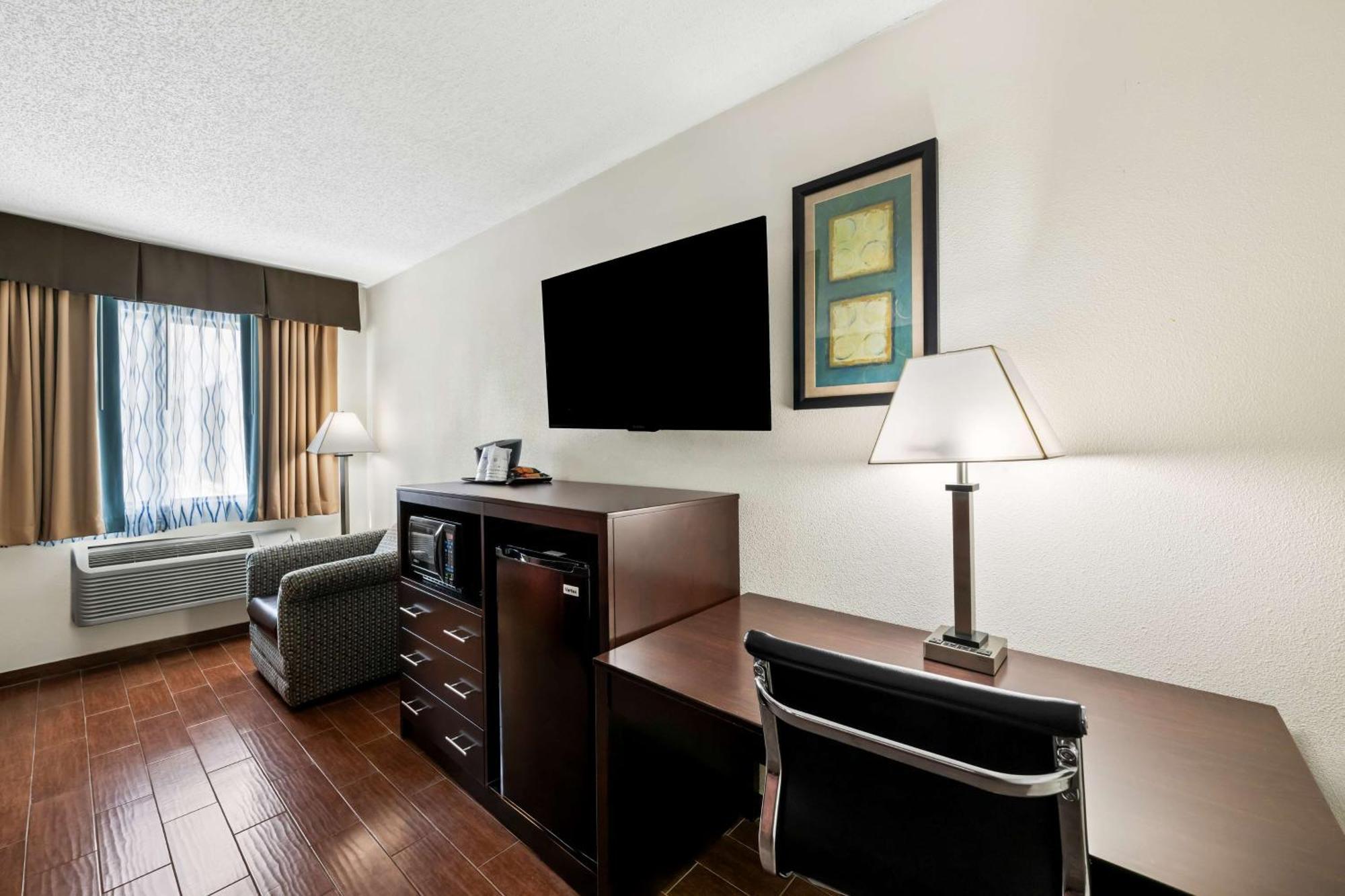 Surestay Plus Hotel By Best Western Lubbock Medical Center Екстериор снимка