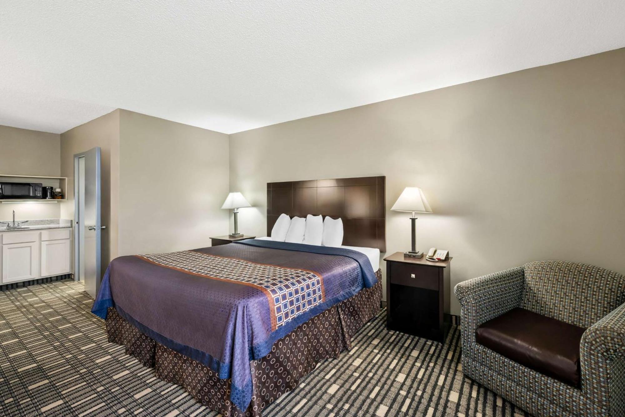 Surestay Plus Hotel By Best Western Lubbock Medical Center Екстериор снимка