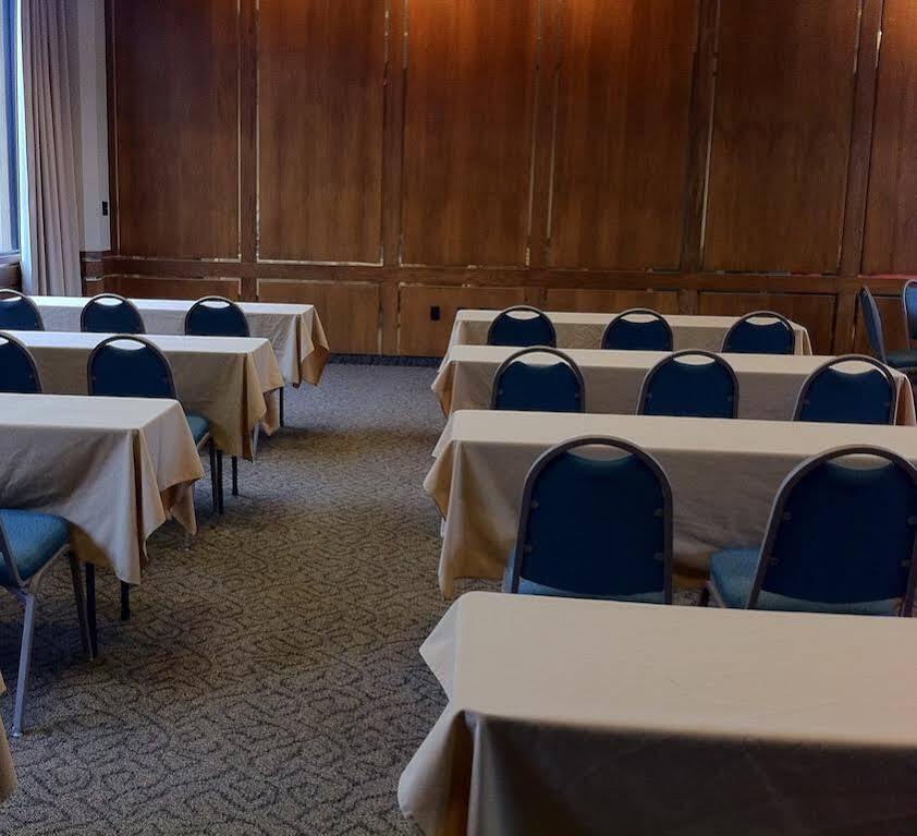 Surestay Plus Hotel By Best Western Lubbock Medical Center Екстериор снимка
